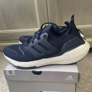 New With Tags Womens Adidas Ultraboost Size 9.5